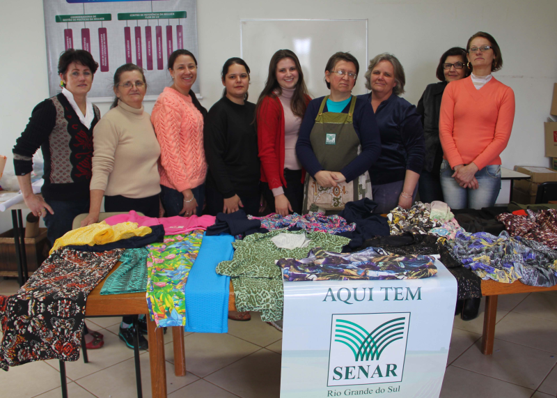 SECRETARIA DE POLÍTICAS DA MULHER REALIZA CURSO DE CONFECÇÃO BÁSICA